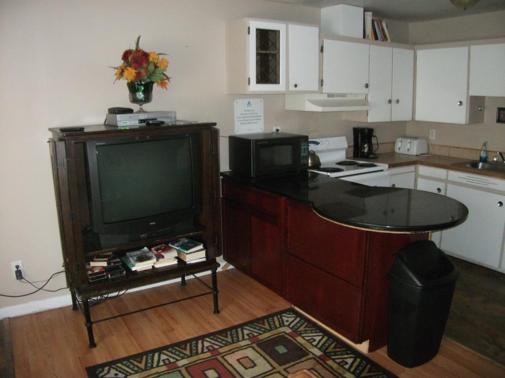 Bent Prop Inn And Hostel Of Alaska - Midtown Anchorage Phòng bức ảnh